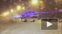 Видео: в Ростове маршрутка устроила опасный дрифт на Театральной площади
