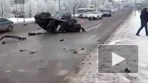 В Ростове-на-Дону пьяный водитель сбил женщину с ребенком в коляске (видео)