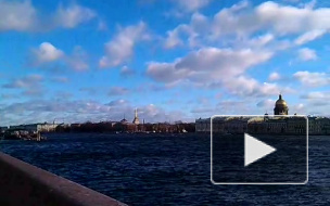 В Петербург вслед за температурным рекордом и грозой пришло наводнение