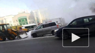 Прорыв теплотрассы на Симонова