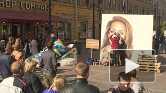 На Малой Садовой в Петербурге нарисовали огромный портрет Жанны Фриске