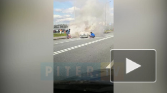 Видео: на ЗСД сгорела иномарка