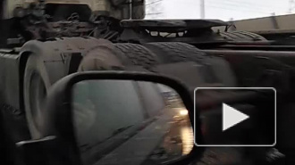 В ДТП в Ломоносовском районе легковушке "пробили" багажник