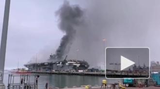 На горящем корабле ВМС США была отключена система пожаротушения