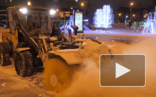 Последствия метели в Санкт-Петербурге устраняют 900 единиц спецтехники