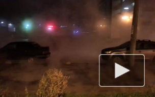 В Невском районе произошел очередной прорыв трубы с горячей водой