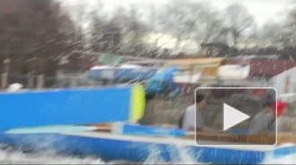 Фрегат штандарт пропустил  собственную регату. Команда  гонялась  на  шлюпках. Фрегат штандарт пропустил  собственную регату. Команда  гонялась  на  шлюпках.