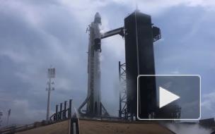 Российский космонавт посетил корабль Crew Dragon