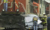 Автомобиль столкнулся с поездом в Ленобласти - двое пострадали