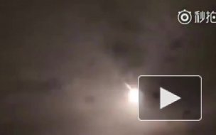 Опубликовано видео падения большого метеорита в Китае