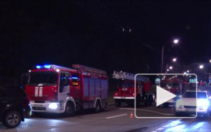 В Петербурге в ночном пожаре эвакуировали 50 человек