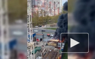 На стройке апарт-отеля "Вольта" в Красногвардейском районе произошел пожар