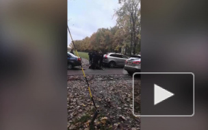 В Калининском районе пассажирки обвинили таксиста в изнасиловании и избили его