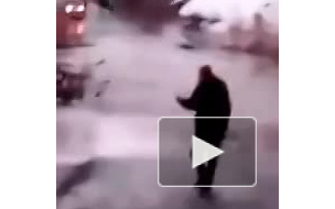 В Оренбургской области смыло талой водой в реку‍
