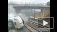 Шокирующее видео крушения поезда в Испании попало ...