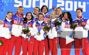Церемония награждения фигуристов медалями Олимпиады в Сочи привела болельщиков в восторг