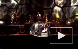 Фронтмен Rammstein запретил российским фанатам снимать концерт на телефон 