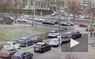 ДТП на пересечении улицы Нахимова и Галерного проезда попало на видео