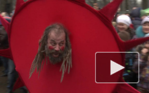 Озорной Ярило поджег Масленицу на празднике в ЦПКиО им. Кирова