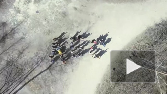 Активисты в защиту Юнтоловсокого заказника создали живую надпись из трех букв