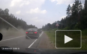 На Приморском шоссе водитель уснул за рулем и вылетел на встречку