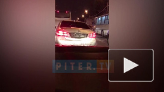 Видео: На Выборгском шоссе из-за аварии пострадало четверо