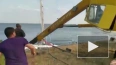 Падение крана с лодкой в Кронштадте попало на видео