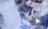 СК РФ опубликовал видео, где убийца семьи в Канске покупает нож