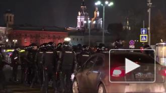 В день суда над Навальным в России задержали больше тысячи человек