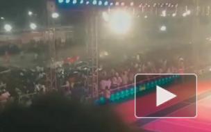 В Индии обрушилась трибуна со зрителями 