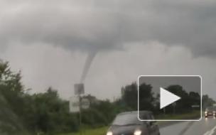 Видео от очевидцев: По Вологодской области пронесся смерч 