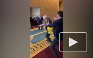 В Анкаре украинский депутат напал на секретаря делегации России на ПАЧЭС