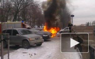 Петербуржцы сняли на видео горящий BMW жены Сергея Шнурова