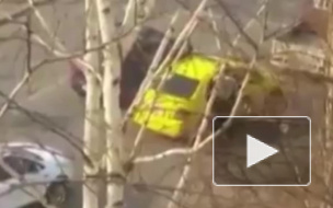 Жесткая драка на дороге в Благовещенске попала на видео