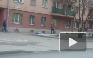 Пенсионерка разбилась насмерть после падения из окна на Большом Сампсониевском