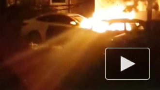 Ночью на проспекте Большевиков горели два автомобиля