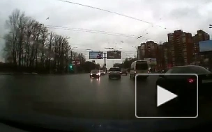 Проезд на красный свет по встречке 