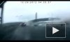 Видео момента крушения Ту-204: лайнер пробивает ограждение