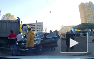 В ДТП на Земледельческой серьезно пострадала женщина