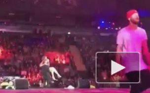 Появилось видео Ольги Бузовой, теряющей сознание во время выступления в Ледовом дворце