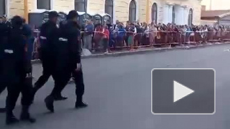 Видео: в Петербурге мощам Николая Чудотворца поклонились более 45 тысяч паломников