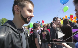 "Радужный флешмоб" в Петербурге: активисты отмечают снижение гомофобии в России