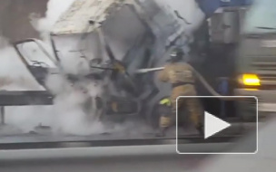 Видео: под Владивостоком полностью сгорела грузовая машина