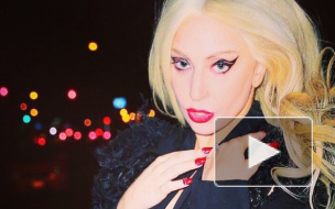Леди Гага оголила грудь на съемках "Американской истории ужасов"