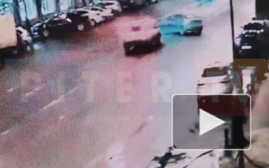 Момент аварии в центре Петербурга попал на видео