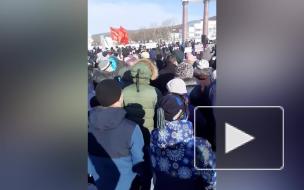 На митинге в Южно-Сахалинске выразили недоверие областной власти