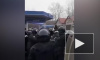 Автобусы с эвакуированными из Китая украинцами закидали камнями