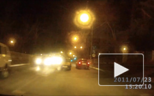 Оку занесло.