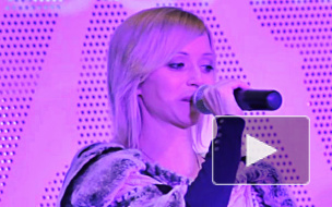 Ледовый театр Елены Бережной устроил представление на синтетическом льду