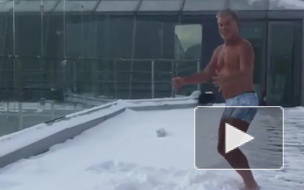 Газманов спародировал Волочкову: разделся догола и прыгнул в снег